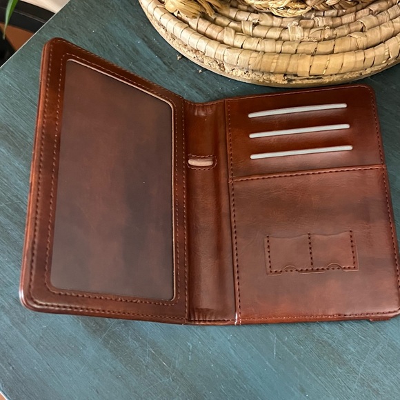 Kandouren RFID blocking Passport Holder Cover case. Travel passport wallet. - Picture 2 of 6